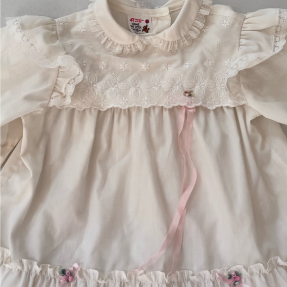 SEARS WINNIE THE POOH girls size 4t cream with ruffles dress VINTAGE - Picture 2 of 15